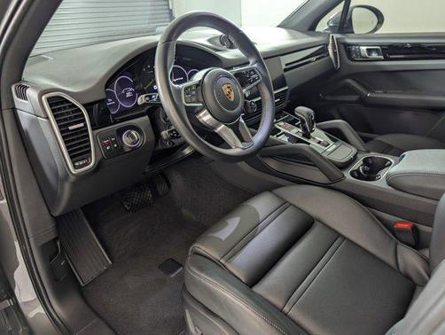 2023 Porsche Cayenne E-Hybrid