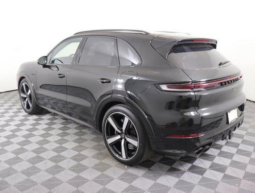 2025 Porsche Cayenne E-Hybrid S