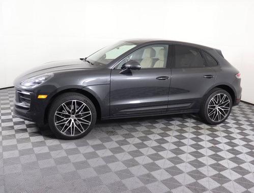 2025 Porsche Macan Base