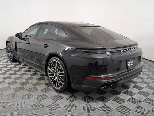 2024 Porsche Panamera RWD