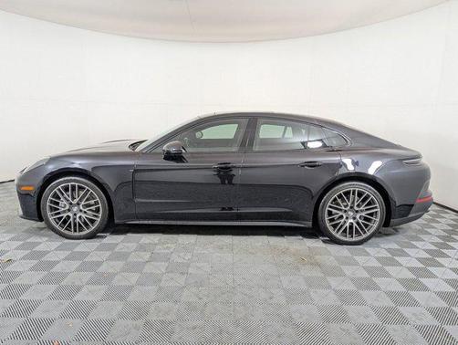 2024 Porsche Panamera RWD