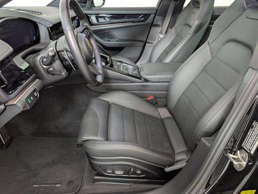 2024 Porsche Panamera RWD