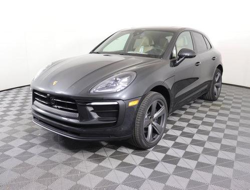 2025 Porsche Macan Base