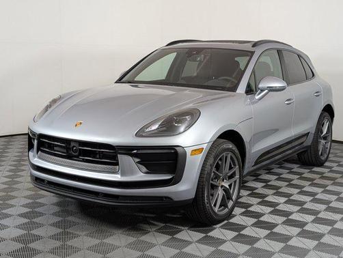 2025 Porsche Macan AWD