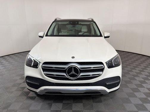 White 2022 Mercedes-Benz GLE 450 4MATIC