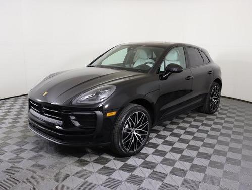2025 Porsche Macan Base