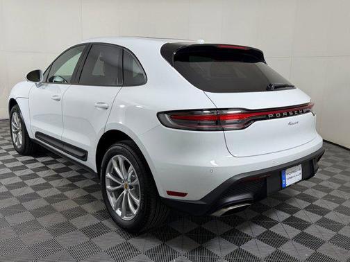 2026 Porsche Macan AWD