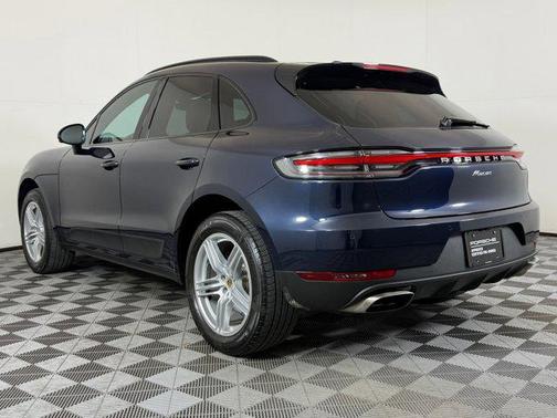 2021 Porsche Macan AWD