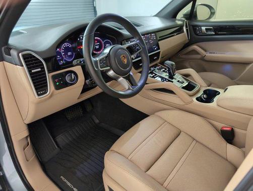 2023 Porsche Cayenne AWD
