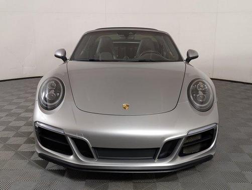 2019 Porsche 911 Targa 4 GTS