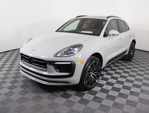 2025 Porsche Macan Base
