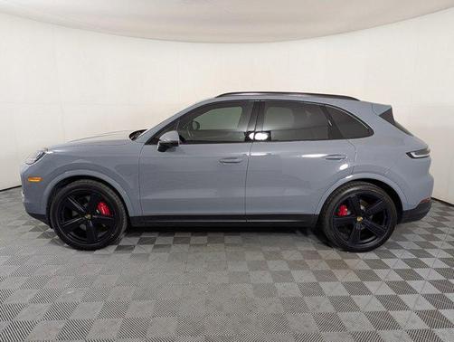 2024 Porsche Cayenne S