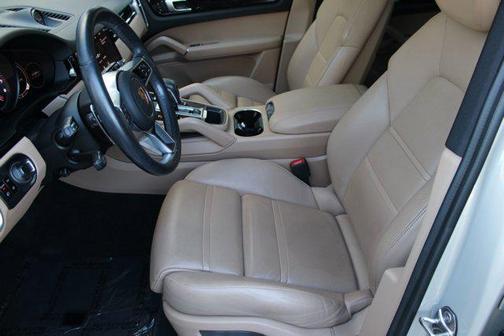 2021 Porsche Cayenne Cayenne