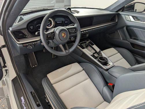 2025 Porsche 911 Turbo S