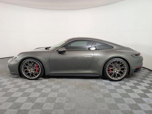 2022 Porsche 911 Carrera 4S