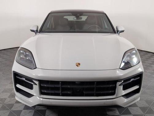 2025 Porsche Cayenne S