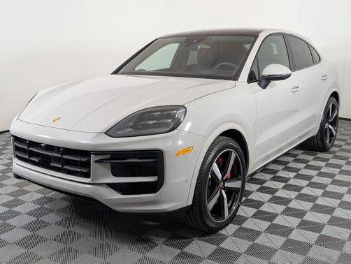 2025 Porsche Cayenne S