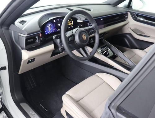 2024 Porsche Macan 4