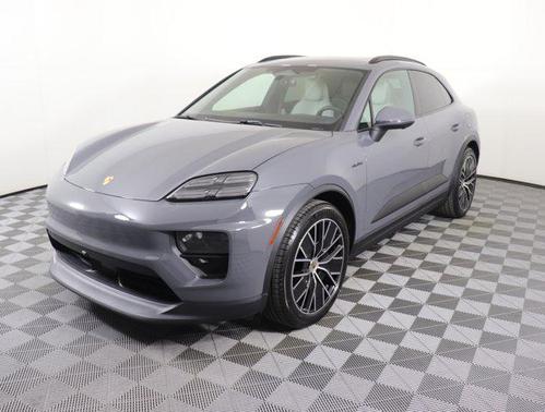 2025 Porsche Macan Base