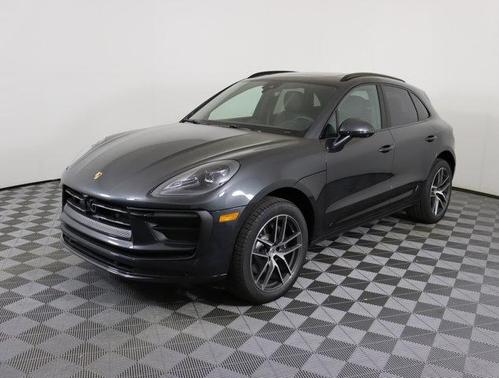 2025 Porsche Macan Base