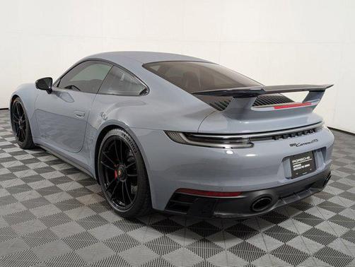 2023 Porsche 911 Carrera GTS