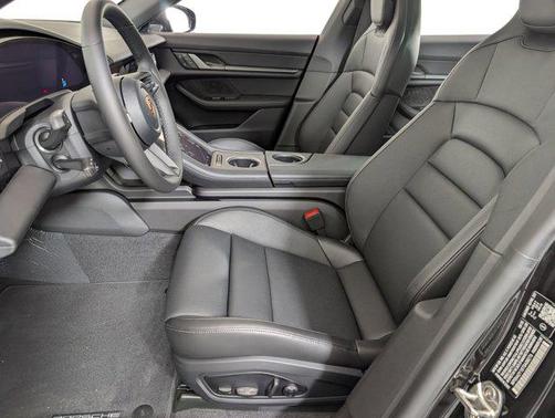 2026 Porsche Taycan 4