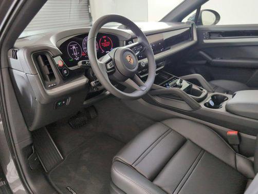 2025 Porsche Cayenne Coupe