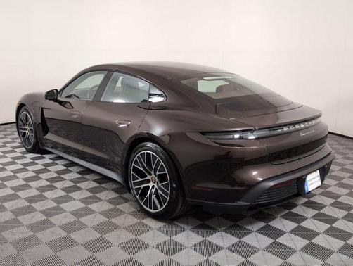 2022 Porsche Taycan 4S