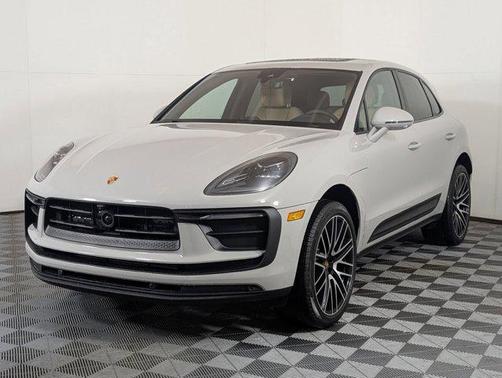 2026 Porsche Macan AWD