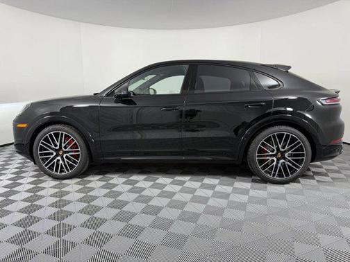 2026 Porsche Cayenne GTS