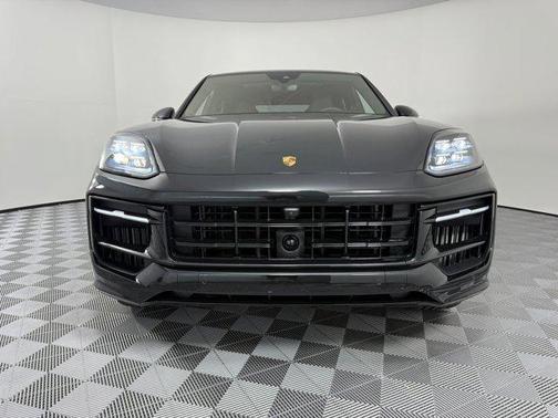 2026 Porsche Cayenne GTS
