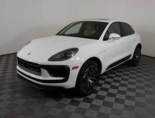 2025 Porsche Macan Base