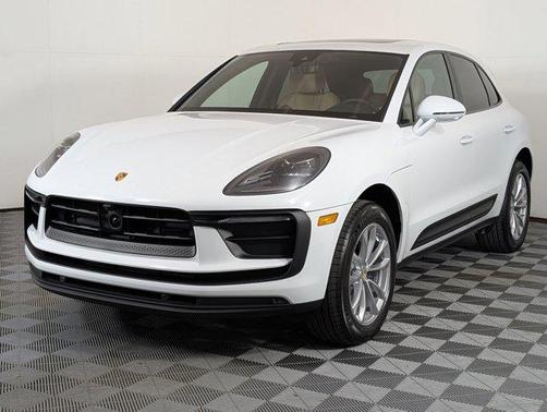2026 Porsche Macan AWD