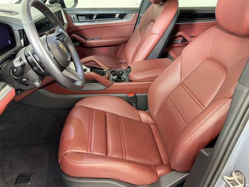 2024 Porsche Cayenne Cayenne