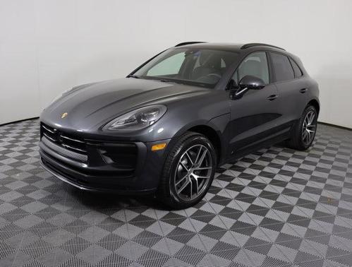 2025 Porsche Macan Base