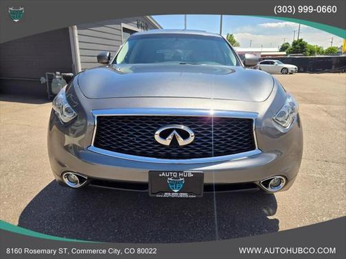 2017 INFINITI QX70 Base