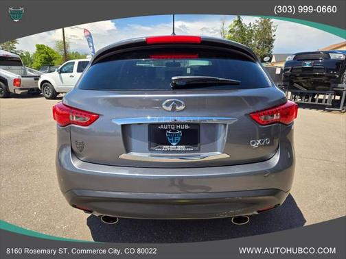 2017 INFINITI QX70 Base
