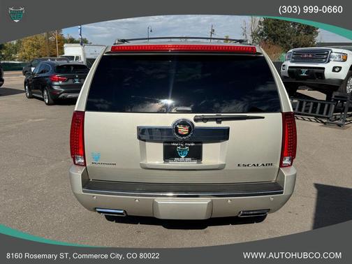2013 Cadillac Escalade Platinum Edition