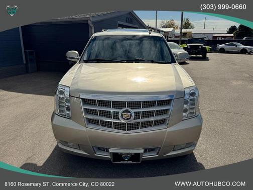 2013 Cadillac Escalade Platinum Edition