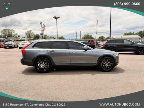 Osmium Grey Metallic 2020 Volvo V90 Cross Country T6