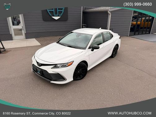 White 2022 Toyota Camry LE