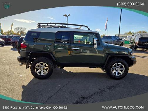 2014 Toyota FJ Cruiser Base