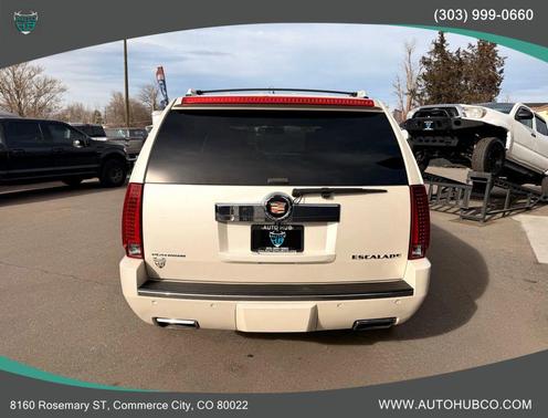 2014 Cadillac Escalade Platinum Edition