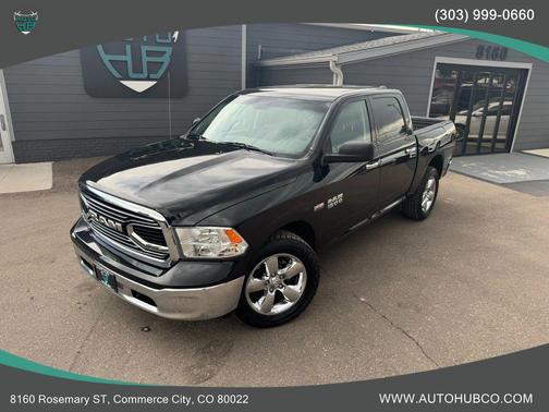 2017 RAM 1500 SLT