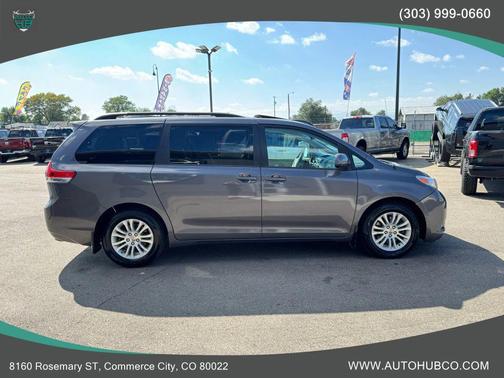 2011 Toyota Sienna XLE