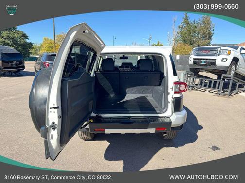 2013 Toyota FJ Cruiser Base