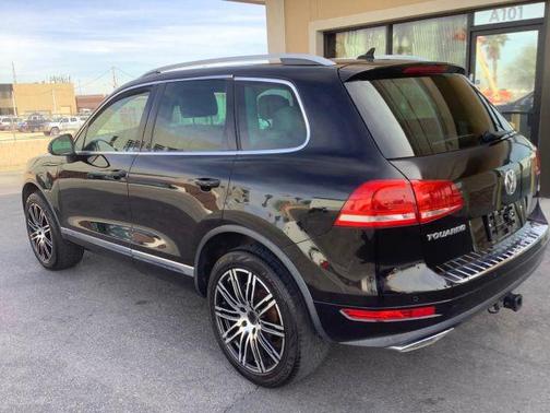 Black 2011 Volkswagen Touareg TDI Executive