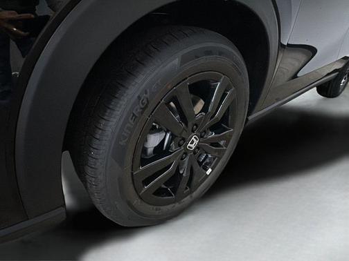 Crystal Black Pearl 2027 Honda HR-V Sport