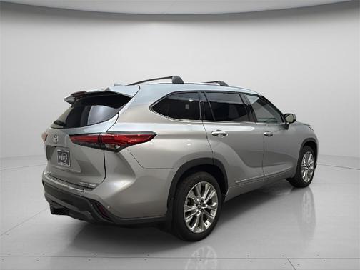 2022 Toyota Highlander Limited