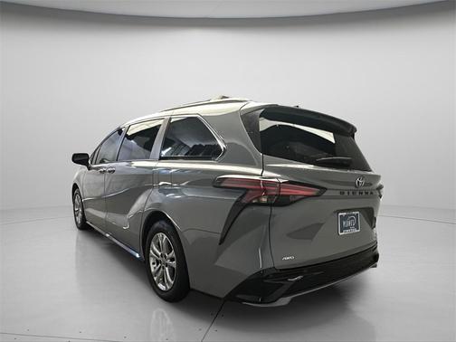 2023 Toyota Sienna XSE